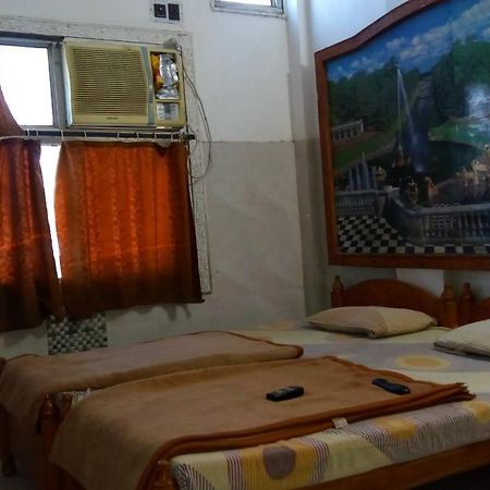Hôtel Amber Plaza à Chittorgarh Extérieur photo